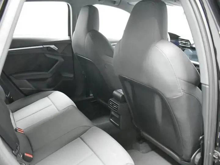 Audi A3 2023, foto 33