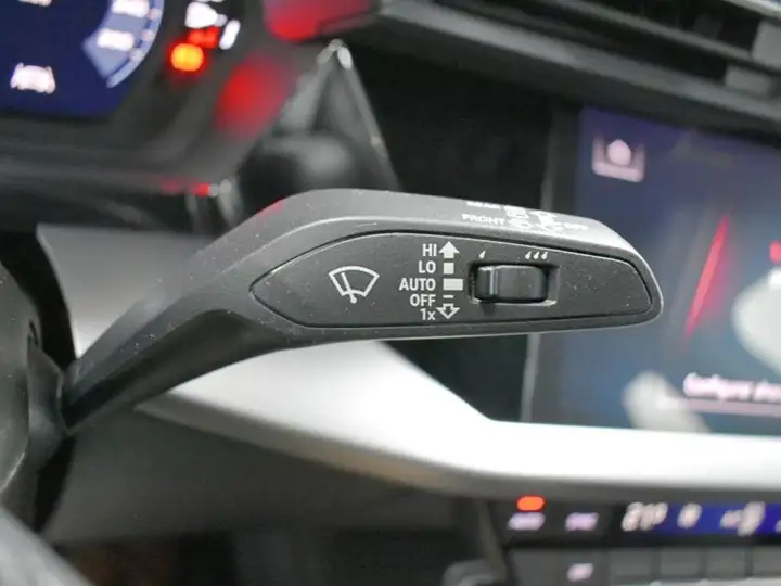 Audi A3 2023, foto 12