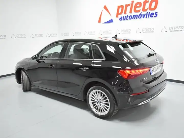 Audi A3 2023, foto 3