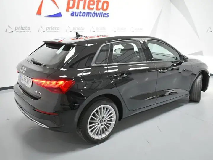Audi A3 2023, foto 30