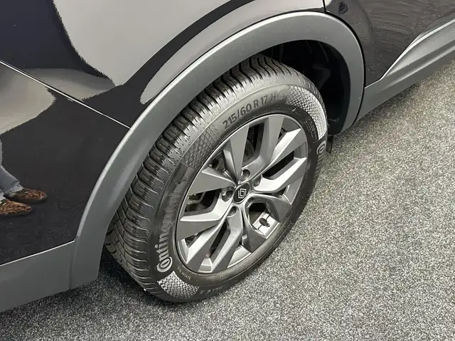 Renault Arkana view 12