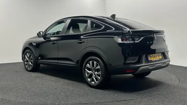 Renault Arkana view 4