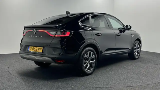 Renault Arkana view 5