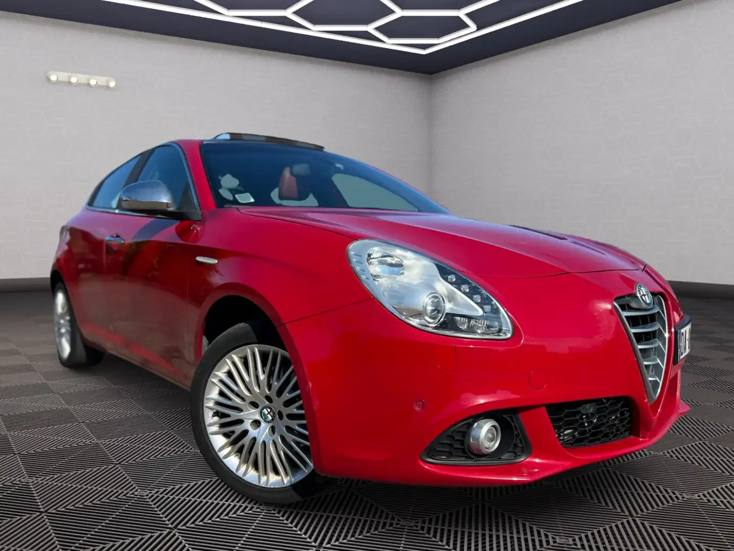 Alfa Romeo Giulietta Exclusive Rouge - 2