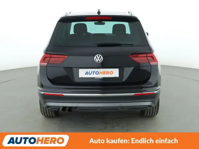 Volkswagen Tiguan view 5