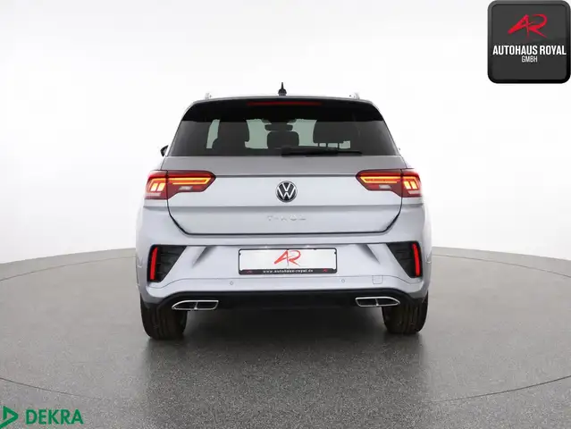 Volkswagen T-Roc view 4