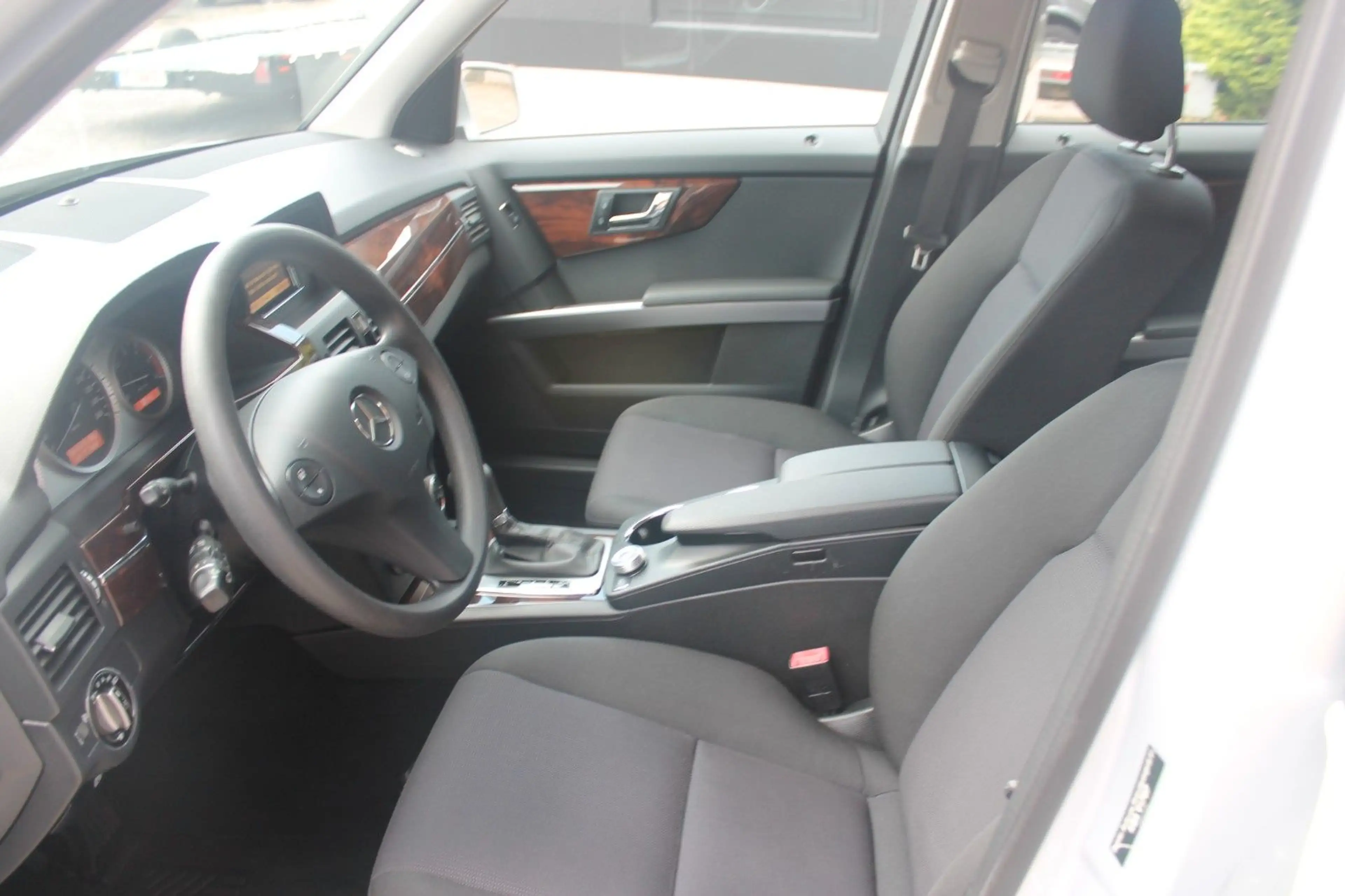 Mercedes-Benz GLK 220 CDI 4MATIC BE*20"Alu*Trittbretter*AHK*BT — photo 11