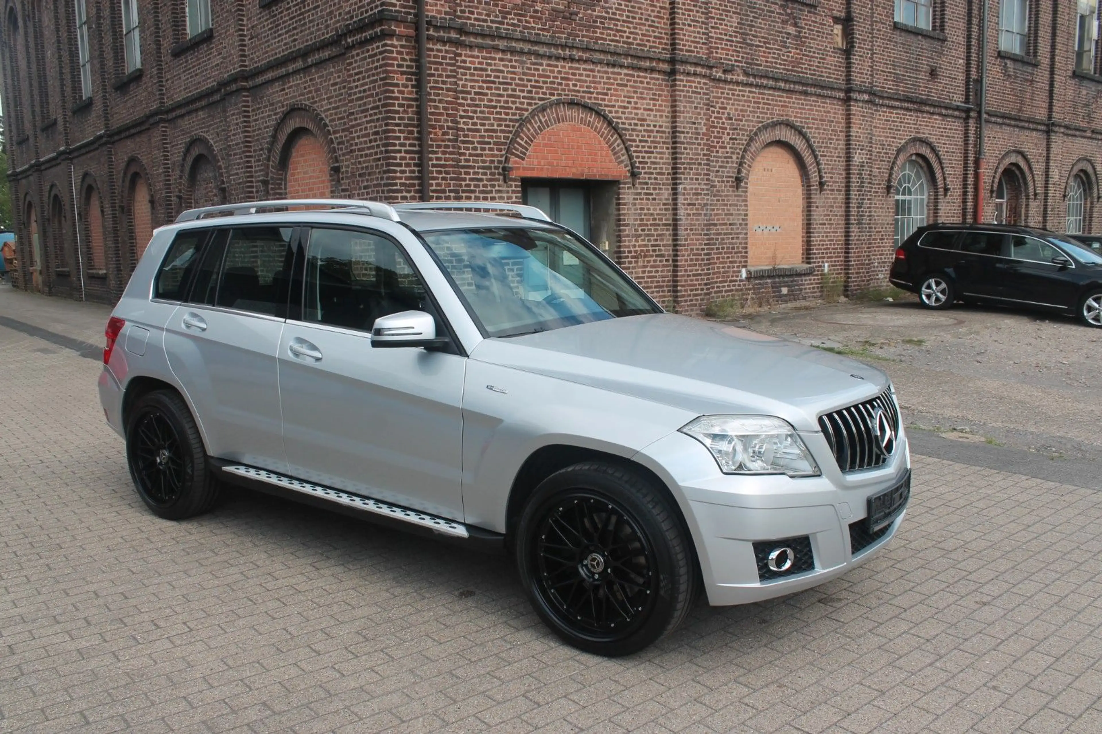 Mercedes-Benz GLK 220 CDI 4MATIC BE*20"Alu*Trittbretter*AHK*BT — photo 2