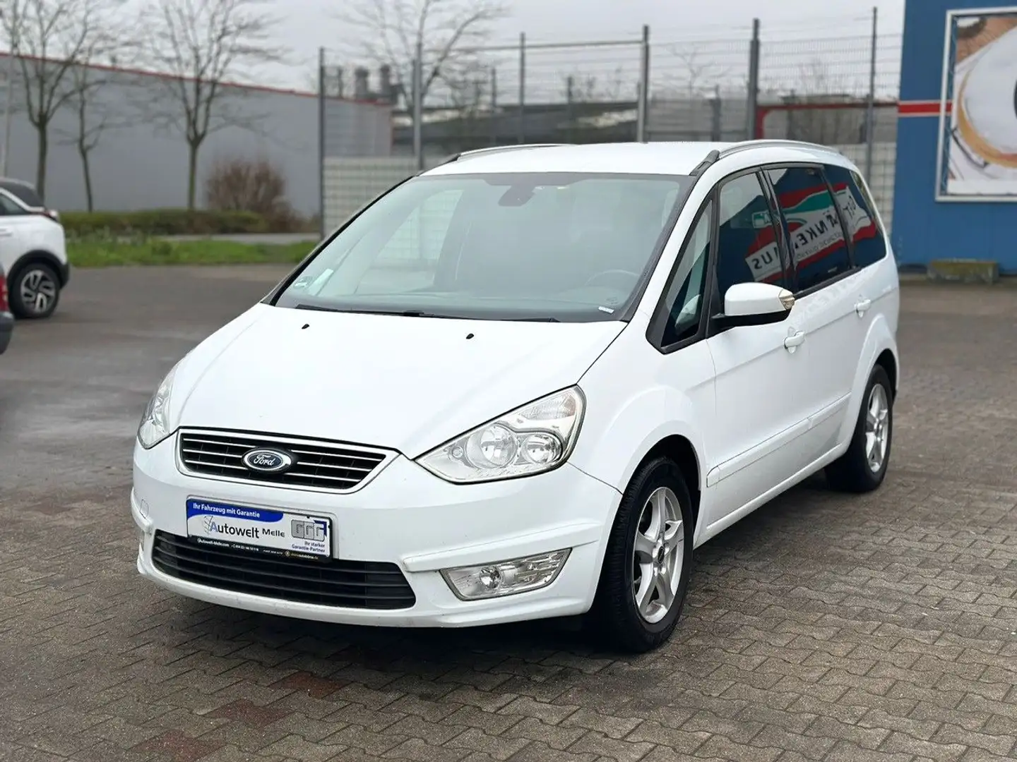 Ford Galaxy Trend 7 Sitzer, Zahnriemen neu Weiß - 1