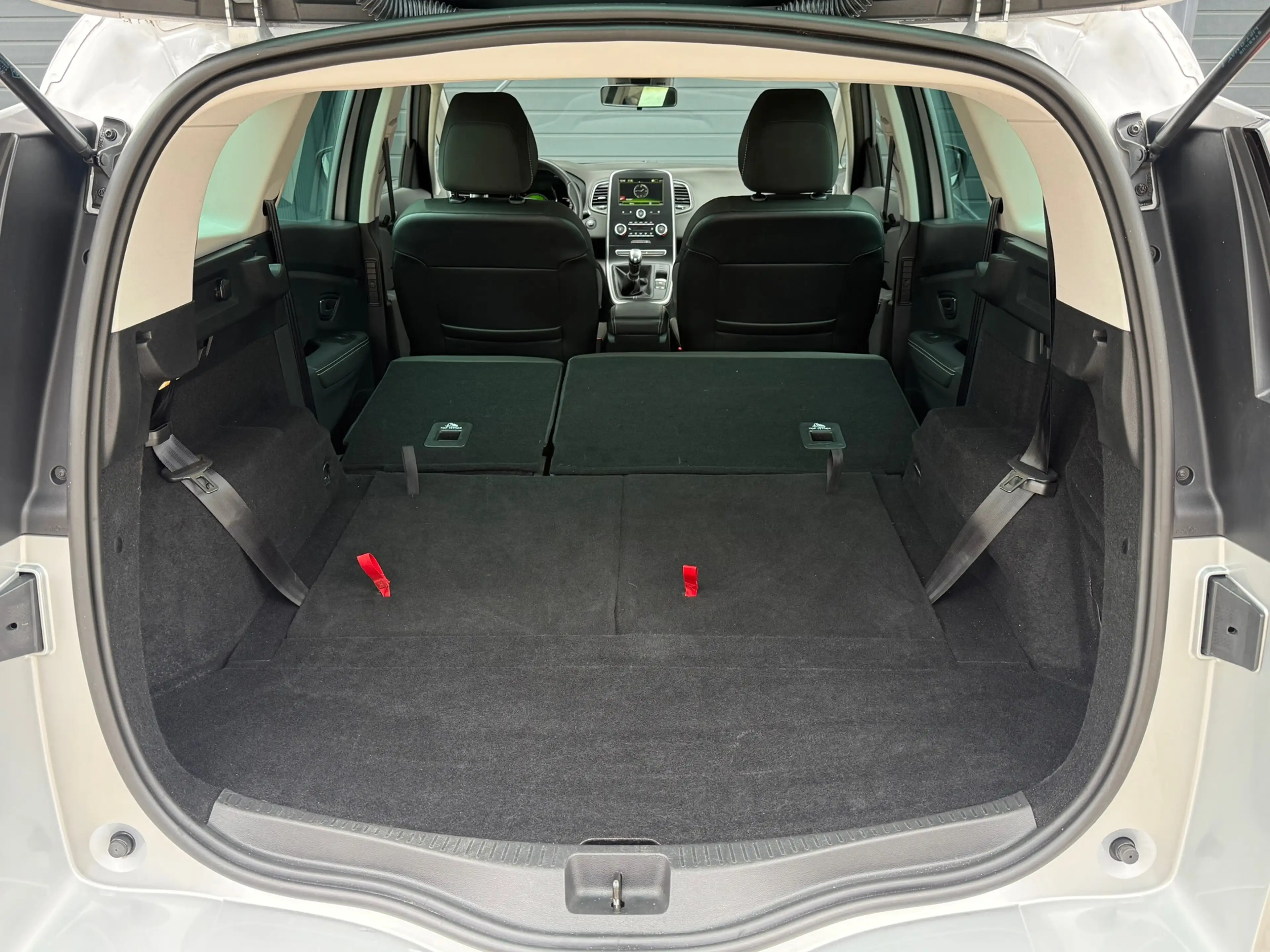Renault Grand Scenic 1.3 TCe Business Zen 7p. — photo 32