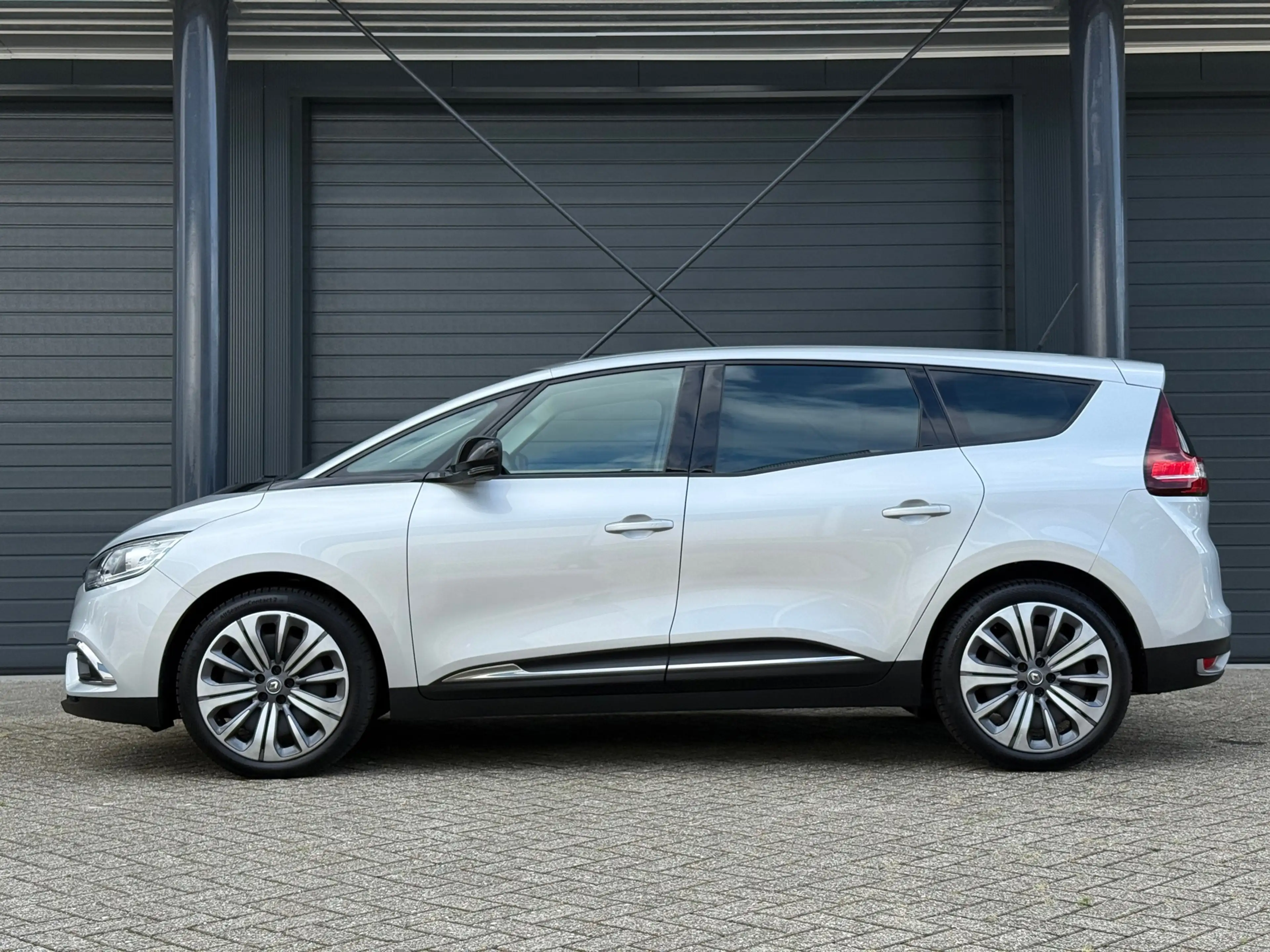 Renault Grand Scenic 1.3 TCe Business Zen 7p. — photo 7