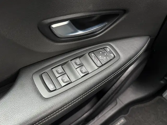 Renault Grand Scenic view 16