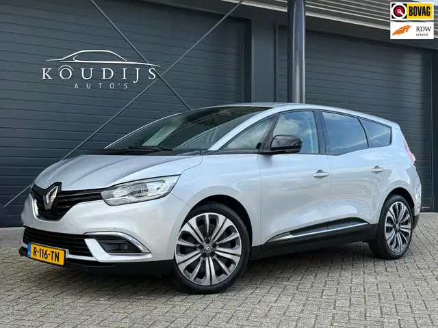 2021 Renault Grand Scenic in Grey for sale