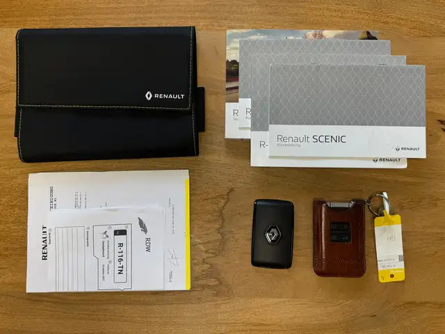 Renault Grand Scenic view 10