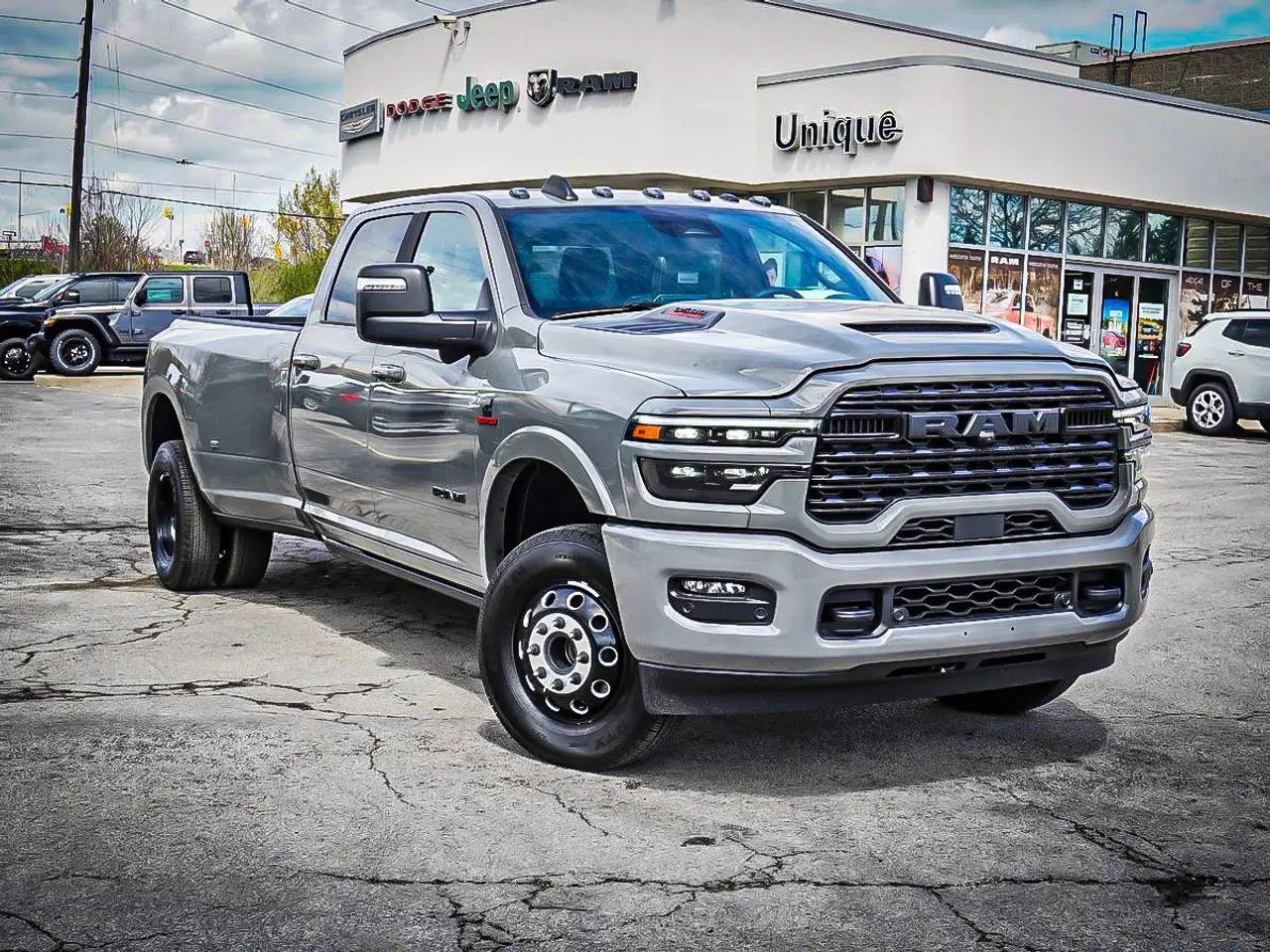 RAM 3500 снимка RAM 3500