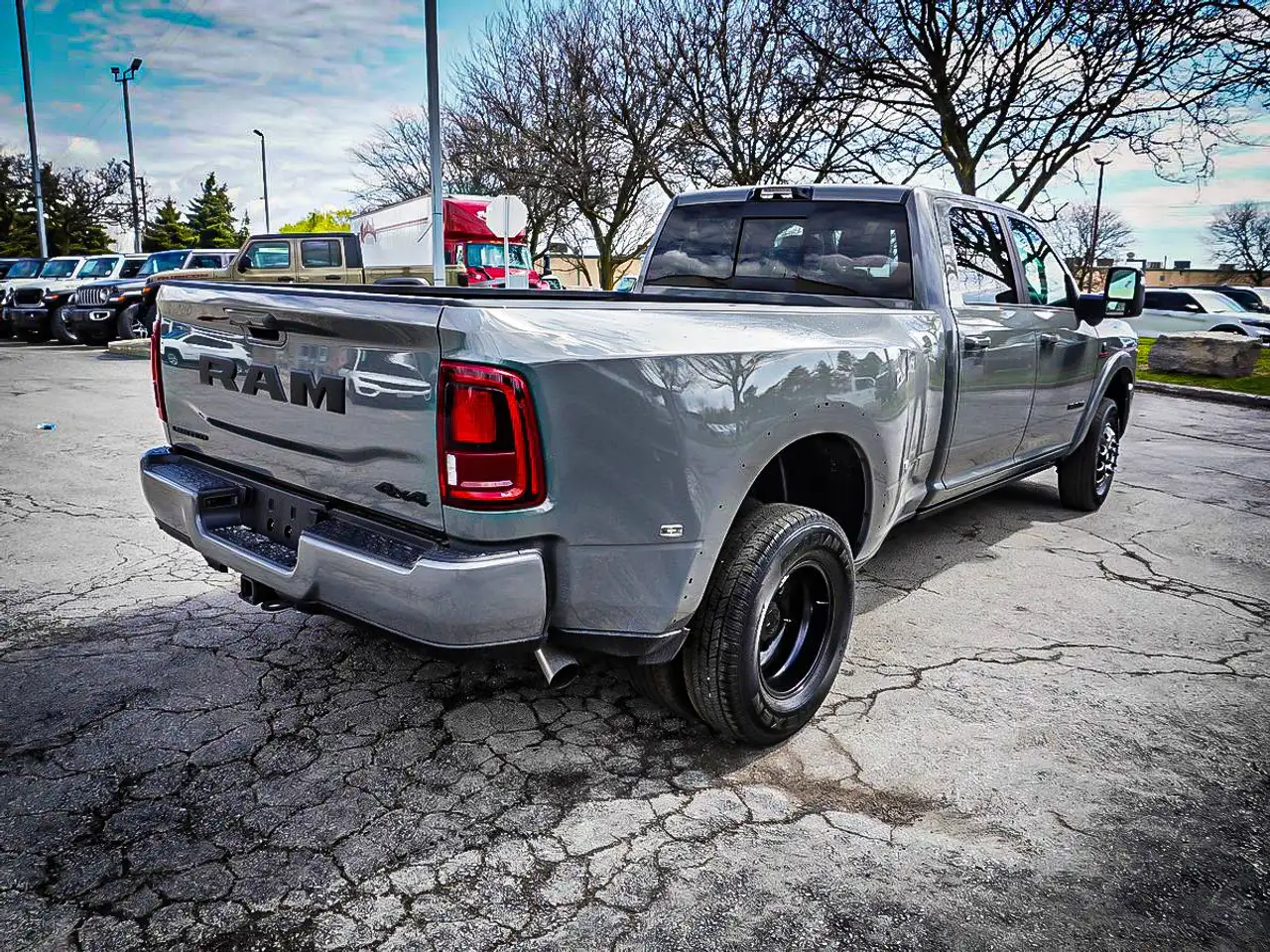 RAM 3500 снимка RAM 3500