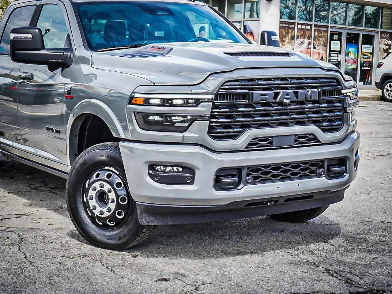 RAM 3500 снимка RAM 3500