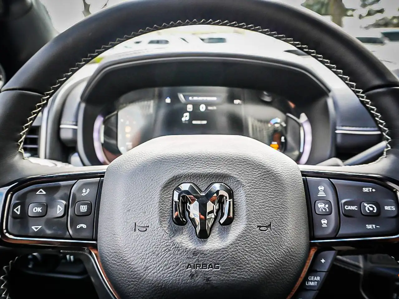 RAM 3500 снимка RAM 3500