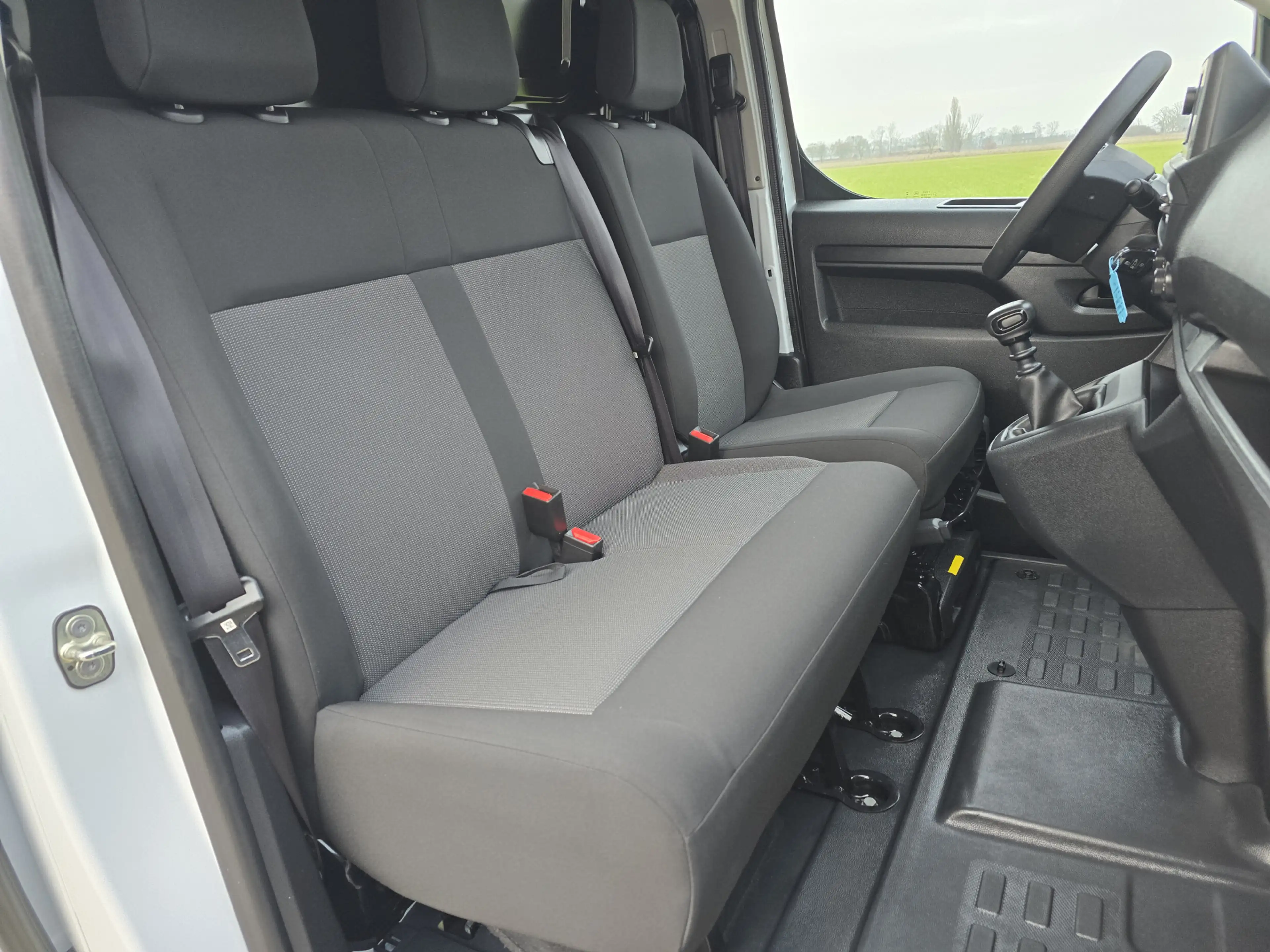 Peugeot Expert 1.5 BlueHDi S&S L2 - 120 Pk - Euro 6 - Airco - Cru — photo 12