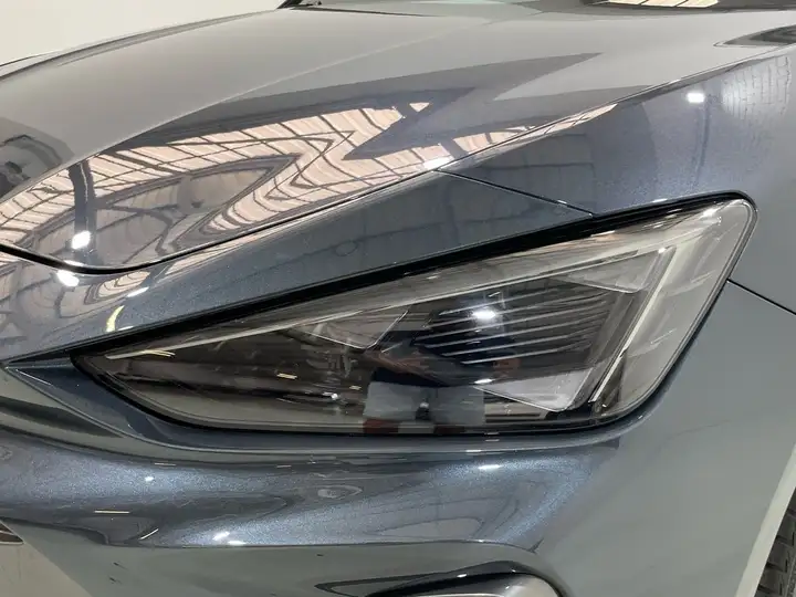 Cupra León Sportstourer 1.5 eTSI DSG 2025, foto 12