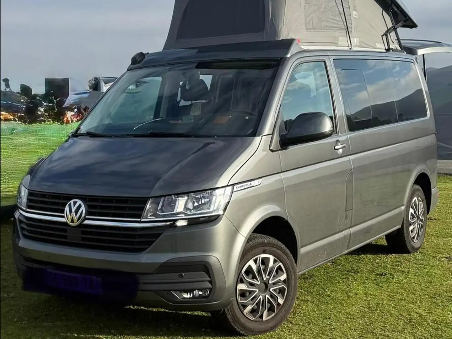 Volkswagen T6 Caravelle Caravelle 6.1 2.0 TDI 150 BMT Courte DSG7 Confortline Gris - 1