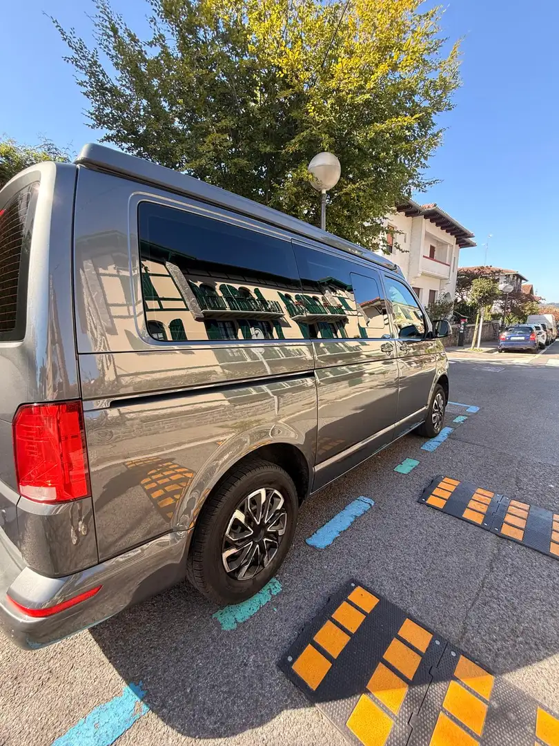 Volkswagen T6 Caravelle Caravelle 6.1 2.0 TDI 150 BMT Courte DSG7 Confortline Gris - 2