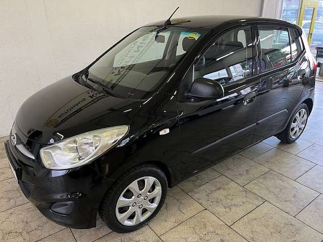 Hyundai i10 5 Star Edition +Klima +M+S-Reifen +4x Fensterheber
