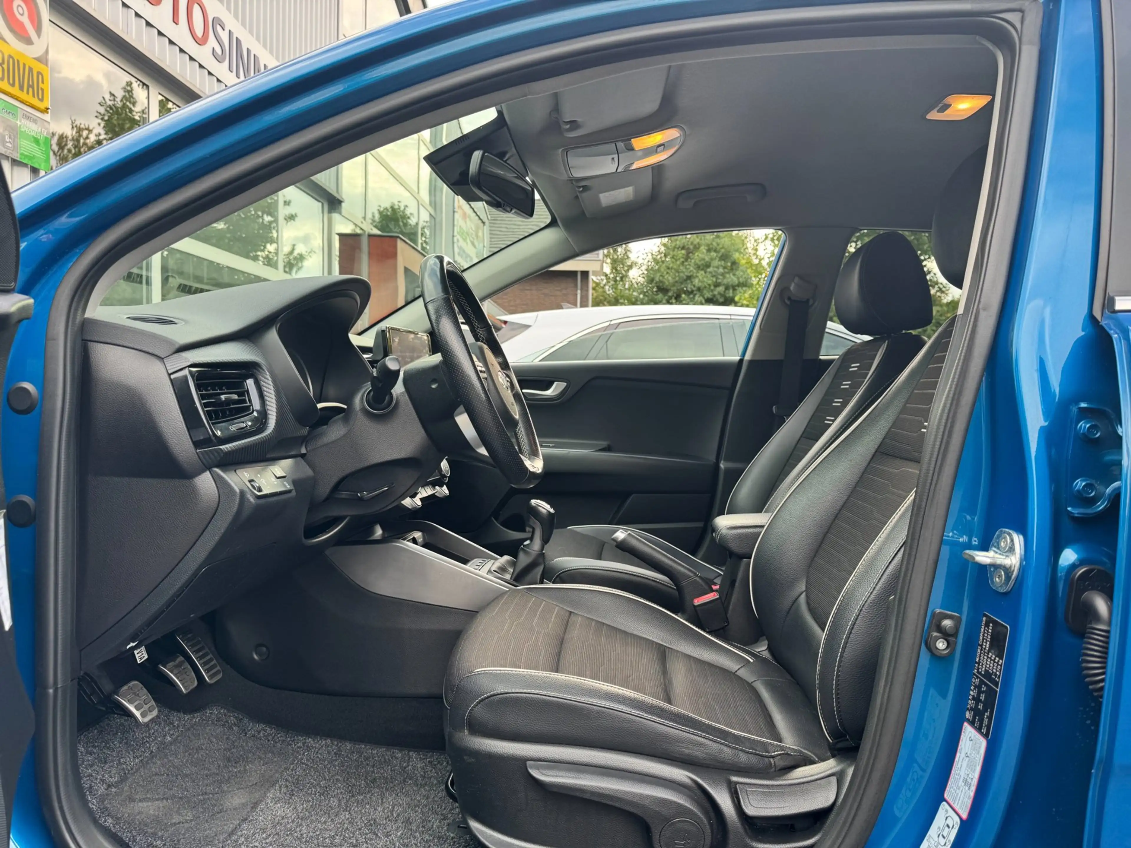 Kia Stonic 1.0 T-GDI MHEV GT-Line sport interieur | Afneembar — photo 14