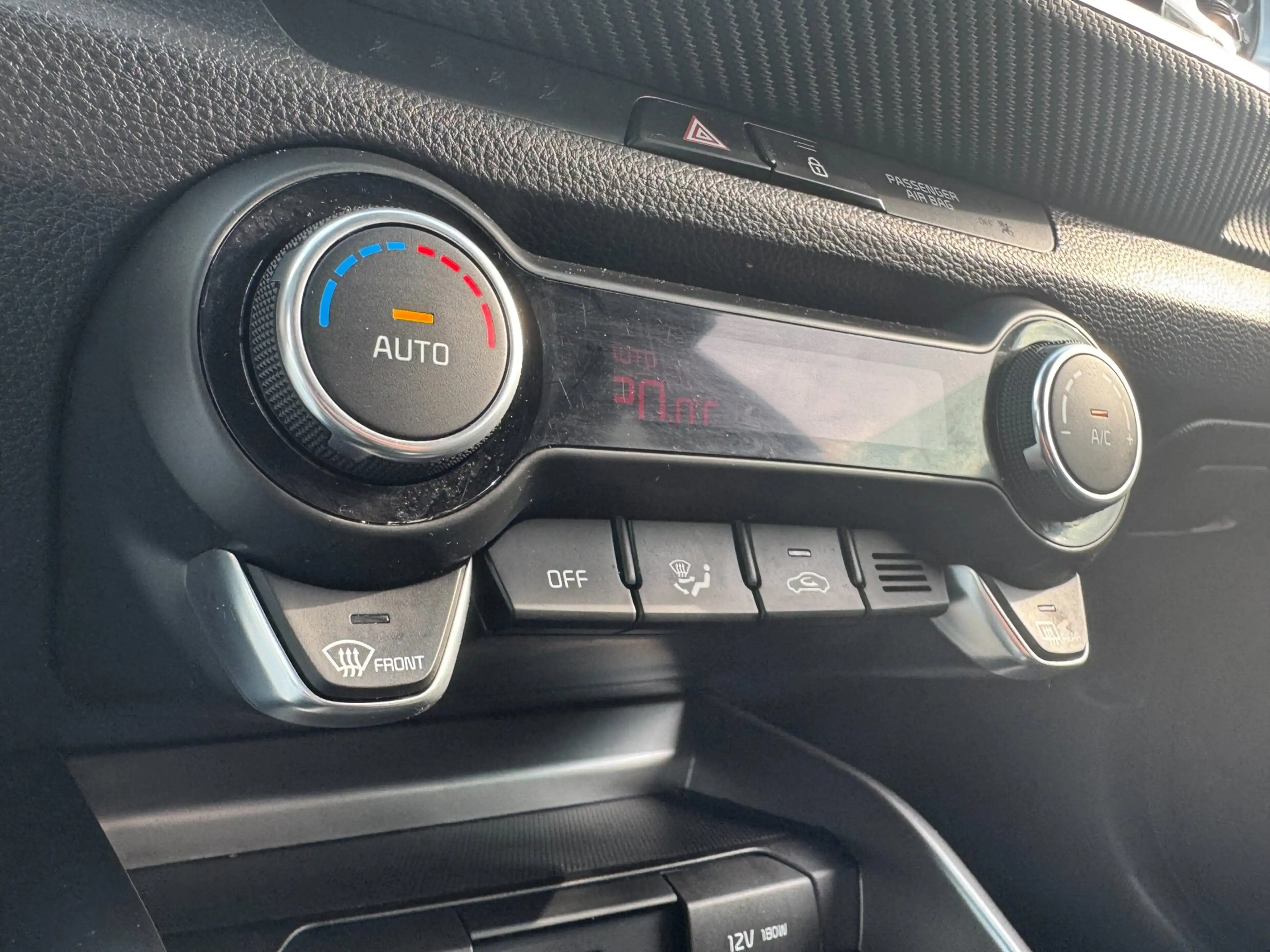 Kia Stonic 1.0 T-GDI MHEV GT-Line sport interieur | Afneembar — photo 24