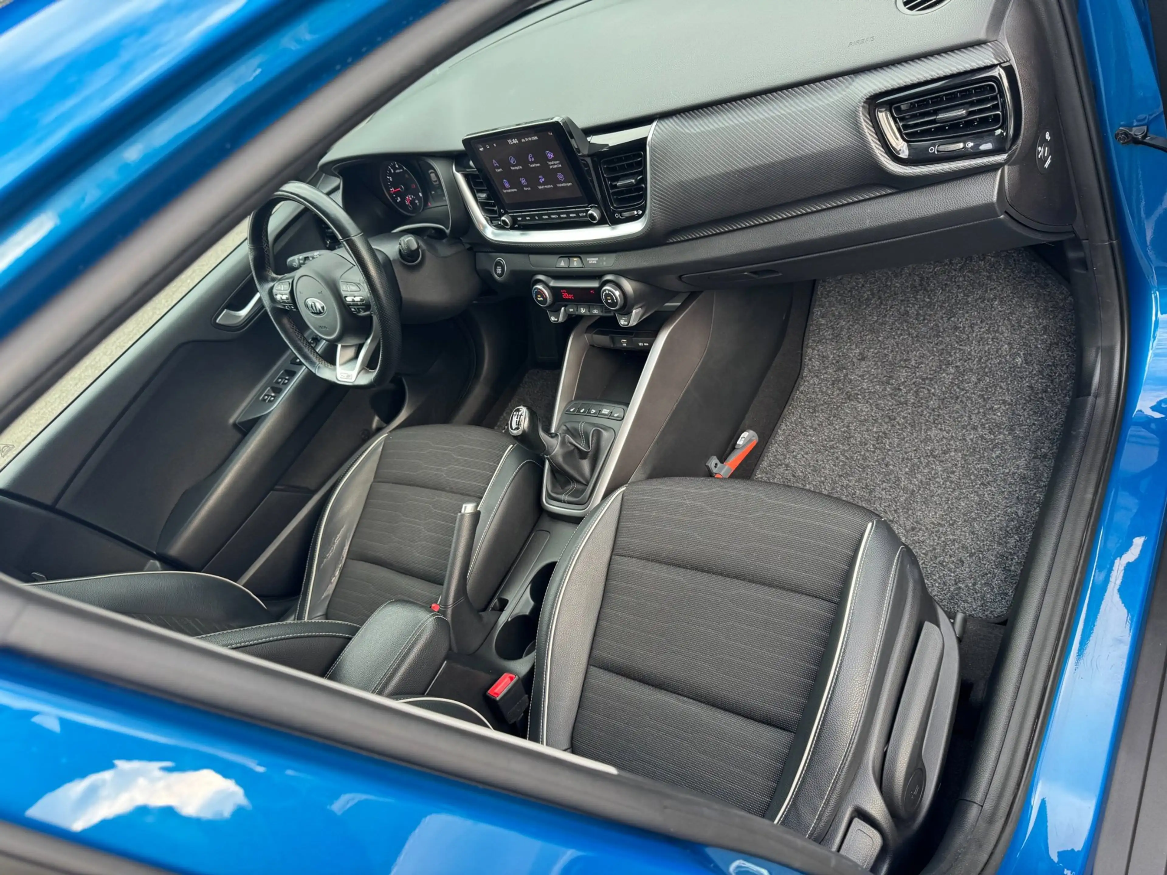 Kia Stonic 1.0 T-GDI MHEV GT-Line sport interieur | Afneembar — photo 13