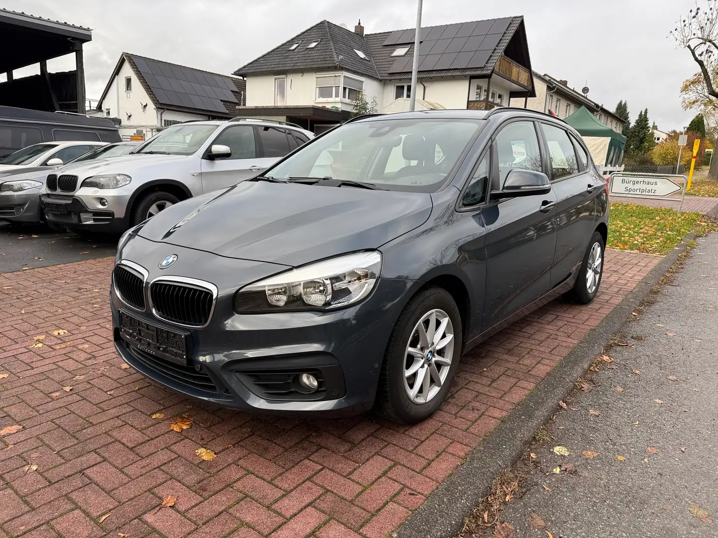 BMW 216 d Active Tourer HU AU 06-2027 EURO 6 Guter Zustand Grau - 1