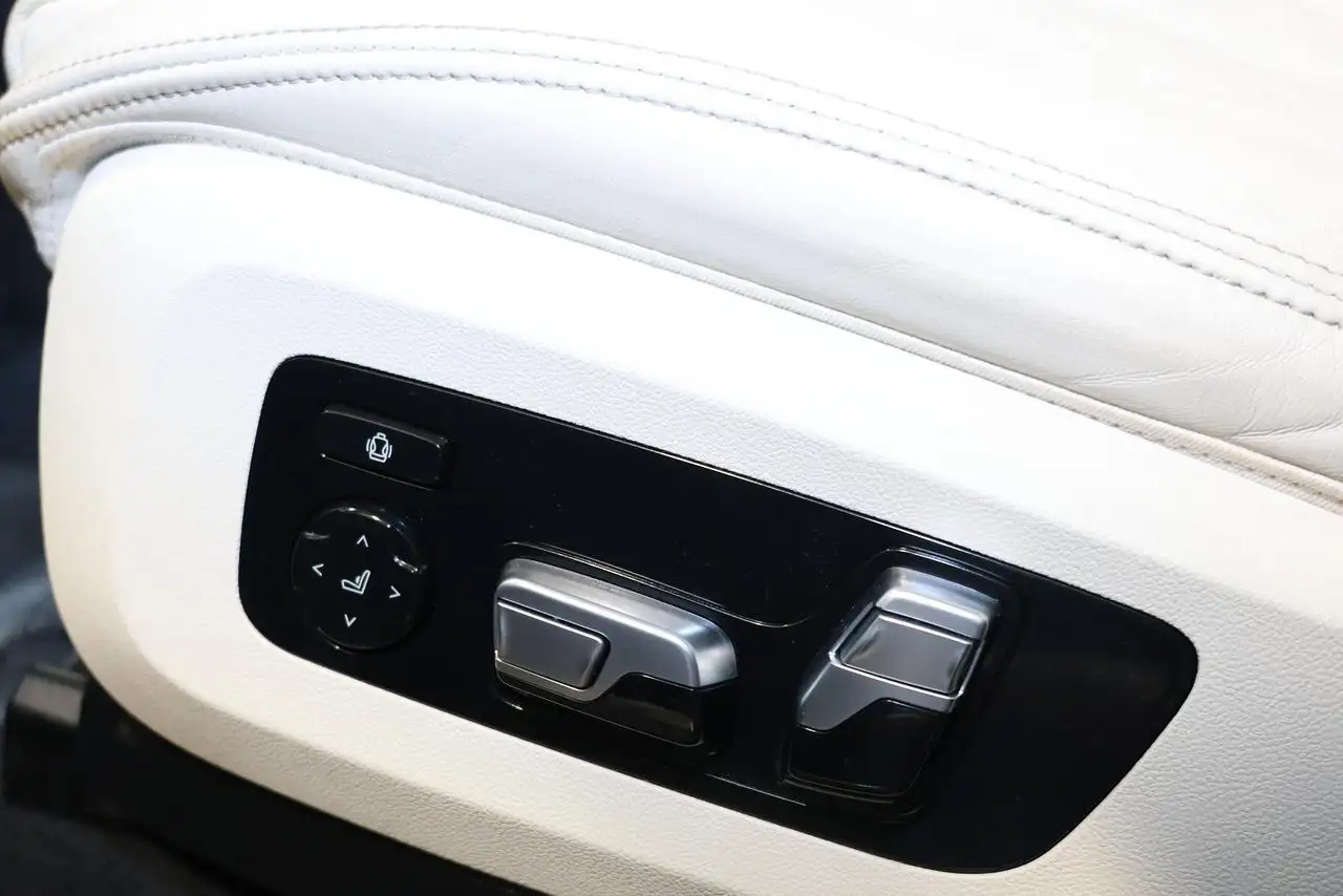 BMW X7 снимка BMW X7