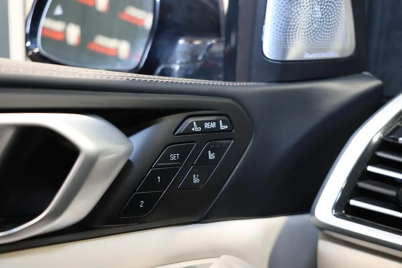BMW X7 снимка BMW X7