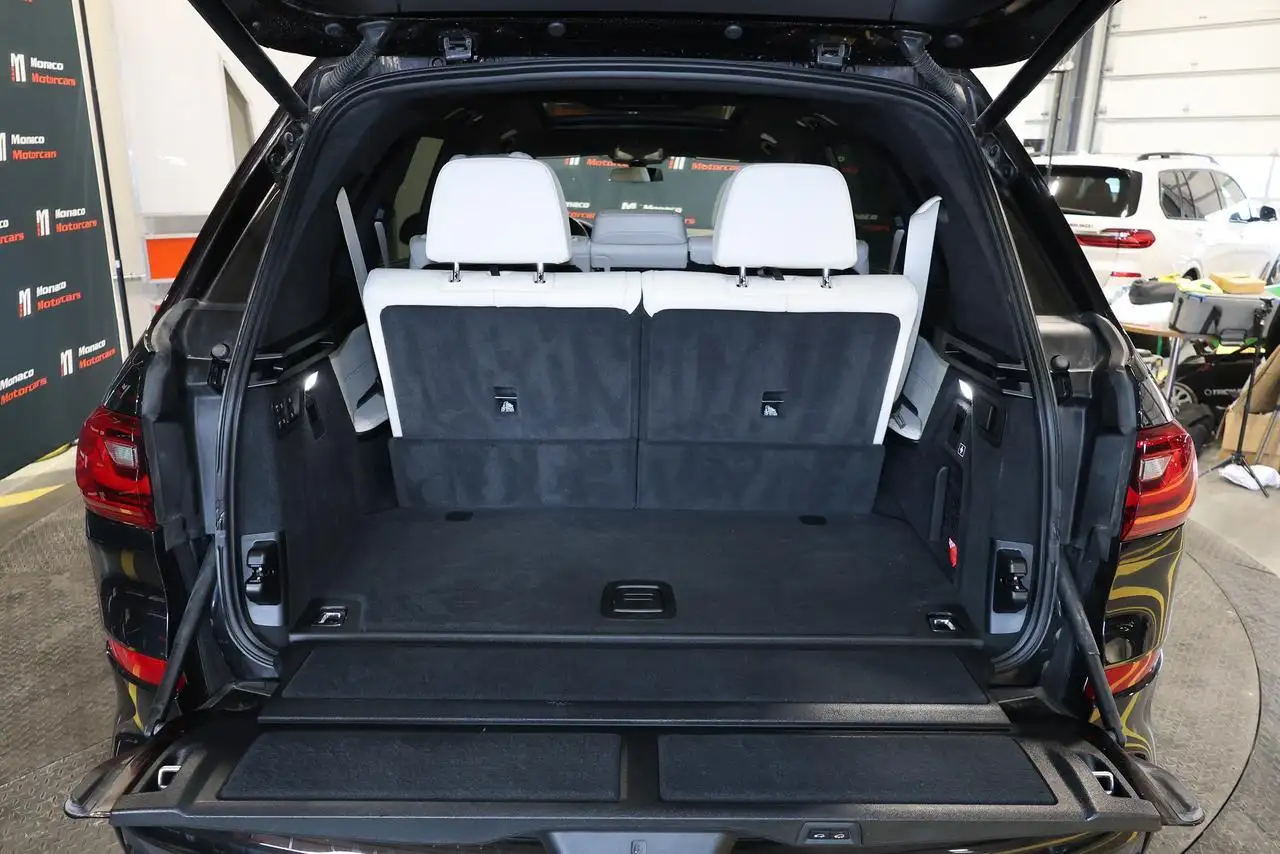 BMW X7 снимка BMW X7