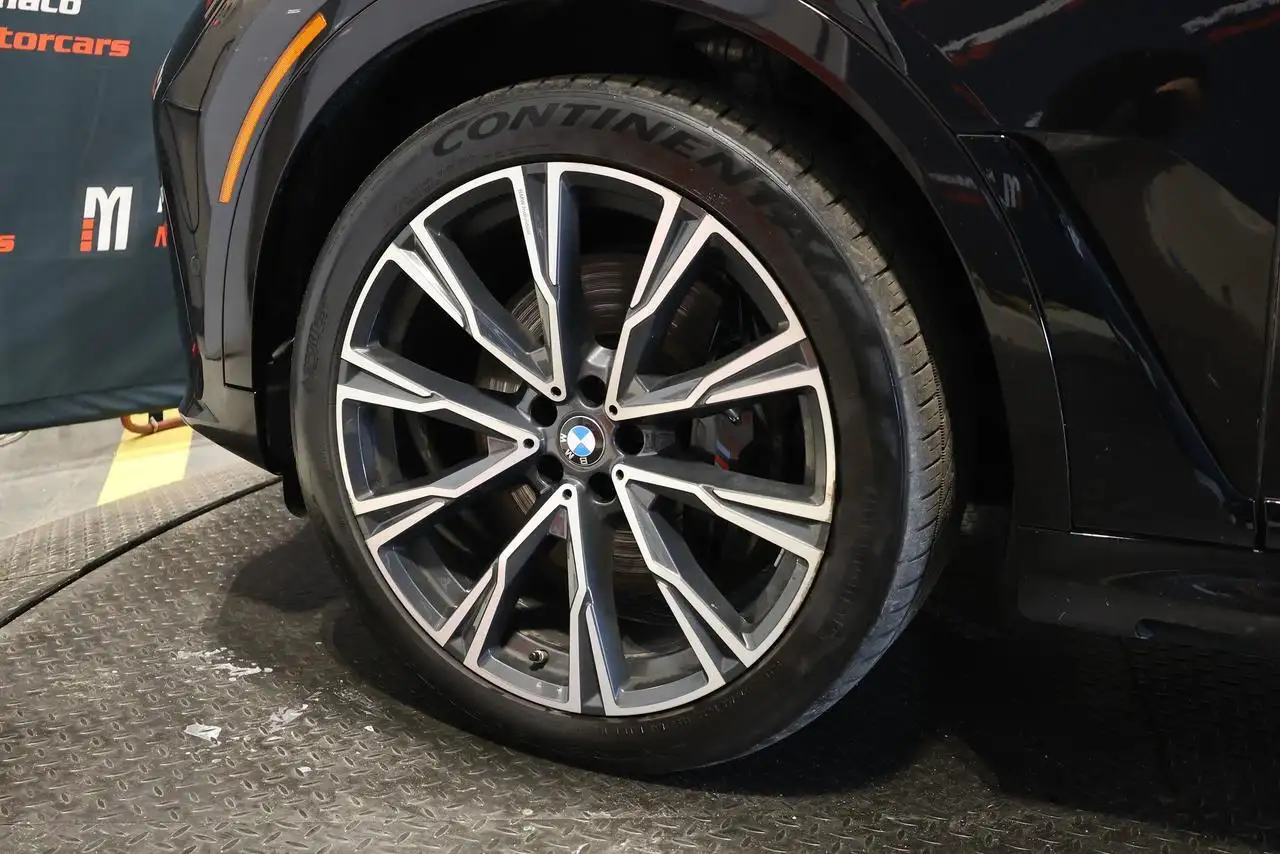 BMW X7 снимка BMW X7