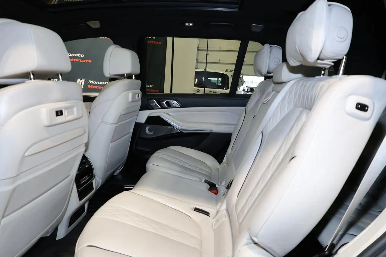 BMW X7 снимка BMW X7
