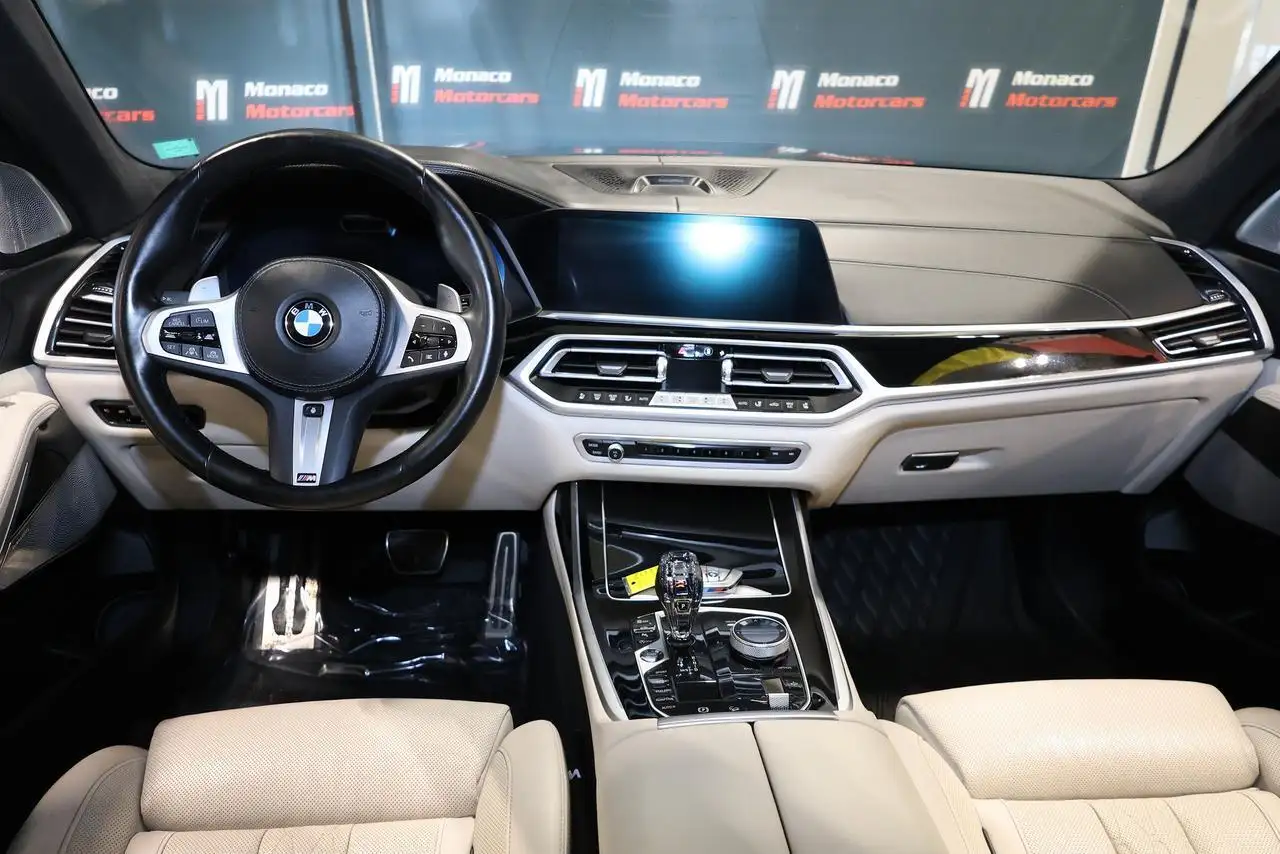 BMW X7 снимка BMW X7