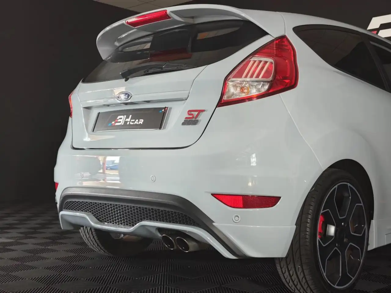 Ford Fiesta 3 portes — photo 6