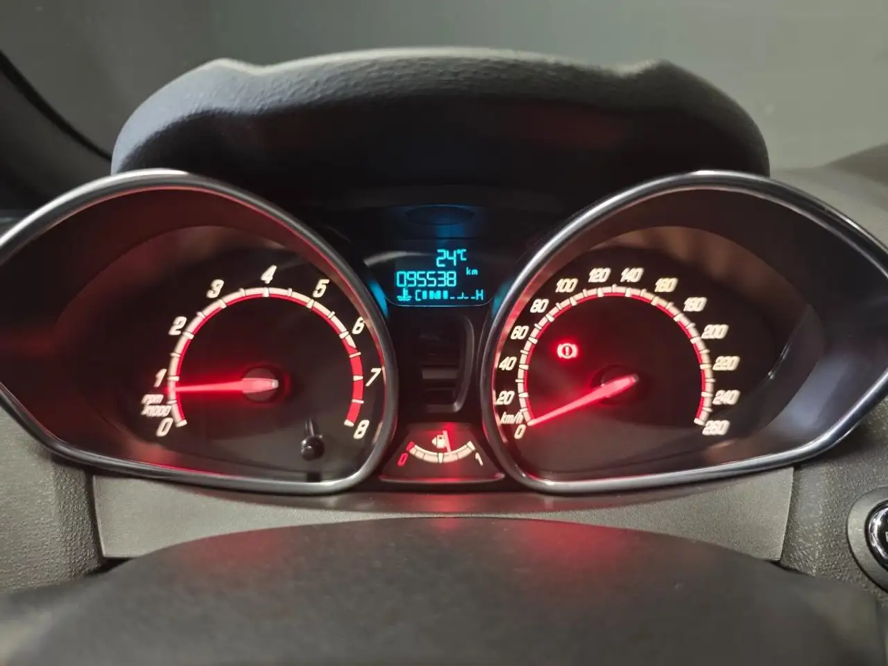 Ford Fiesta 3 portes — photo 16