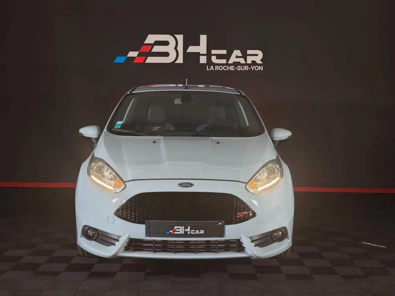 Ford Fiesta 3 portes — photo 2