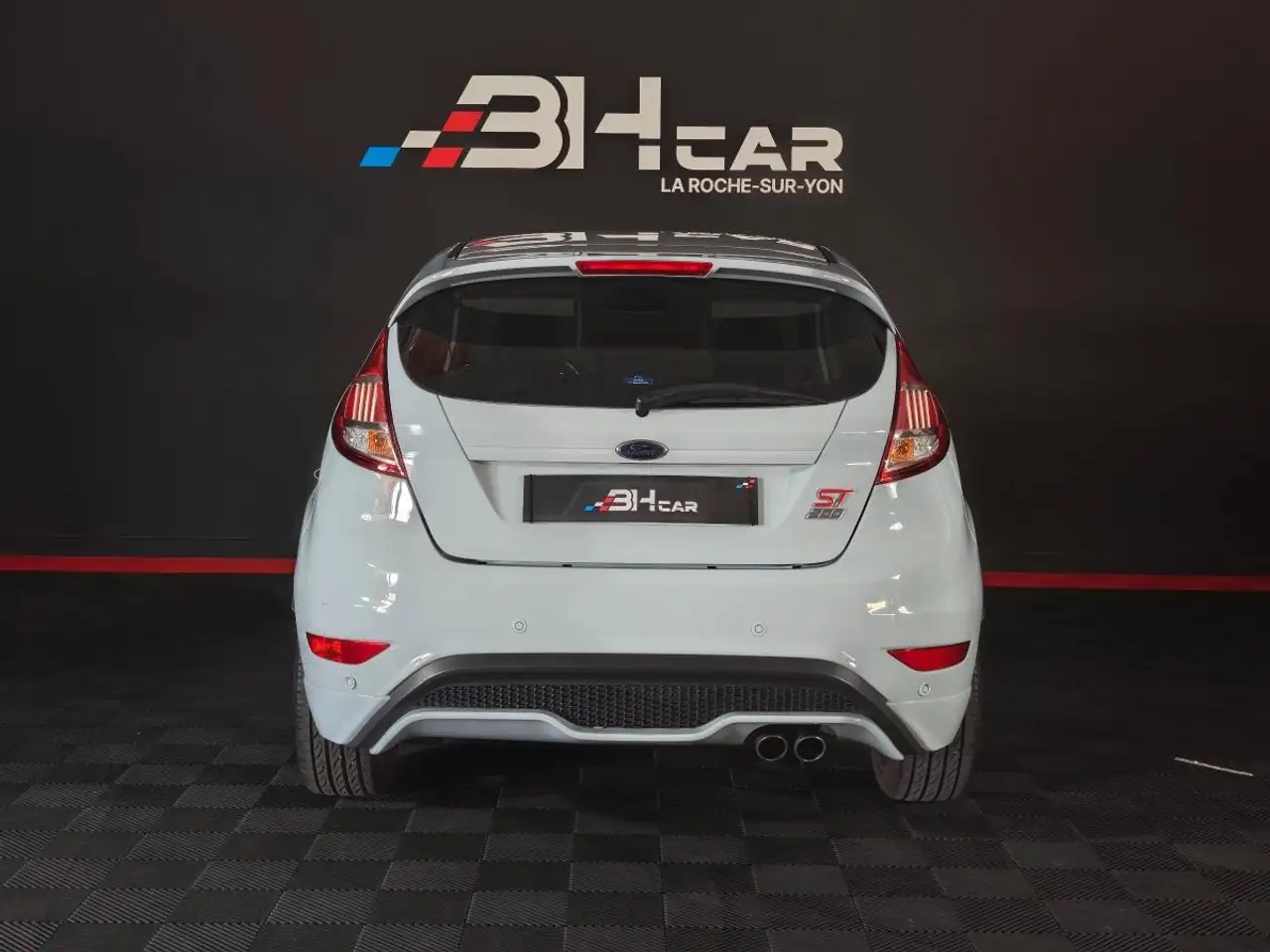 Ford Fiesta 3 portes — photo 4