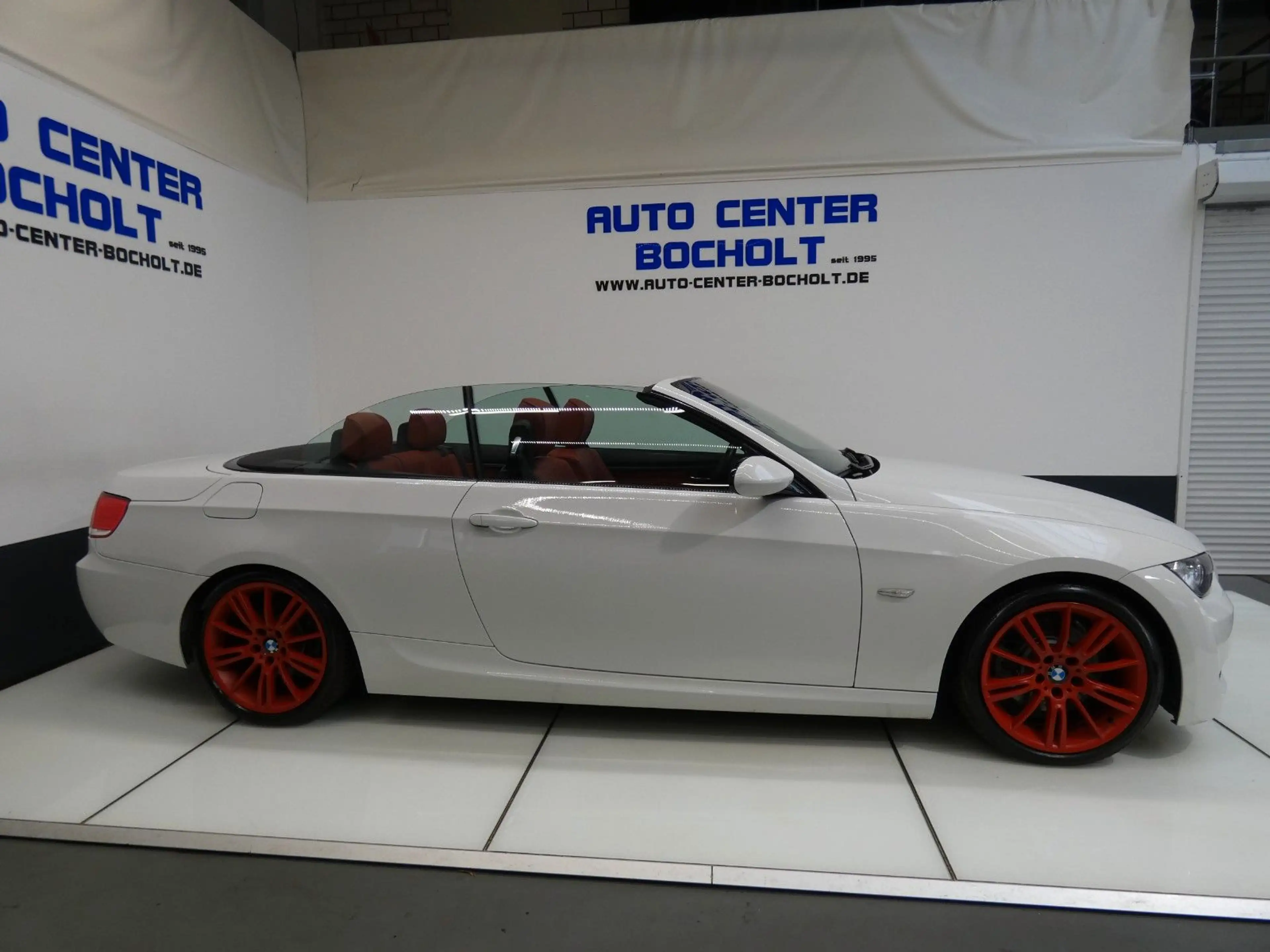 BMW 325 i*Aut*M Sportpaket*NaviProf*Xenon*HiFi*PDC — photo 5