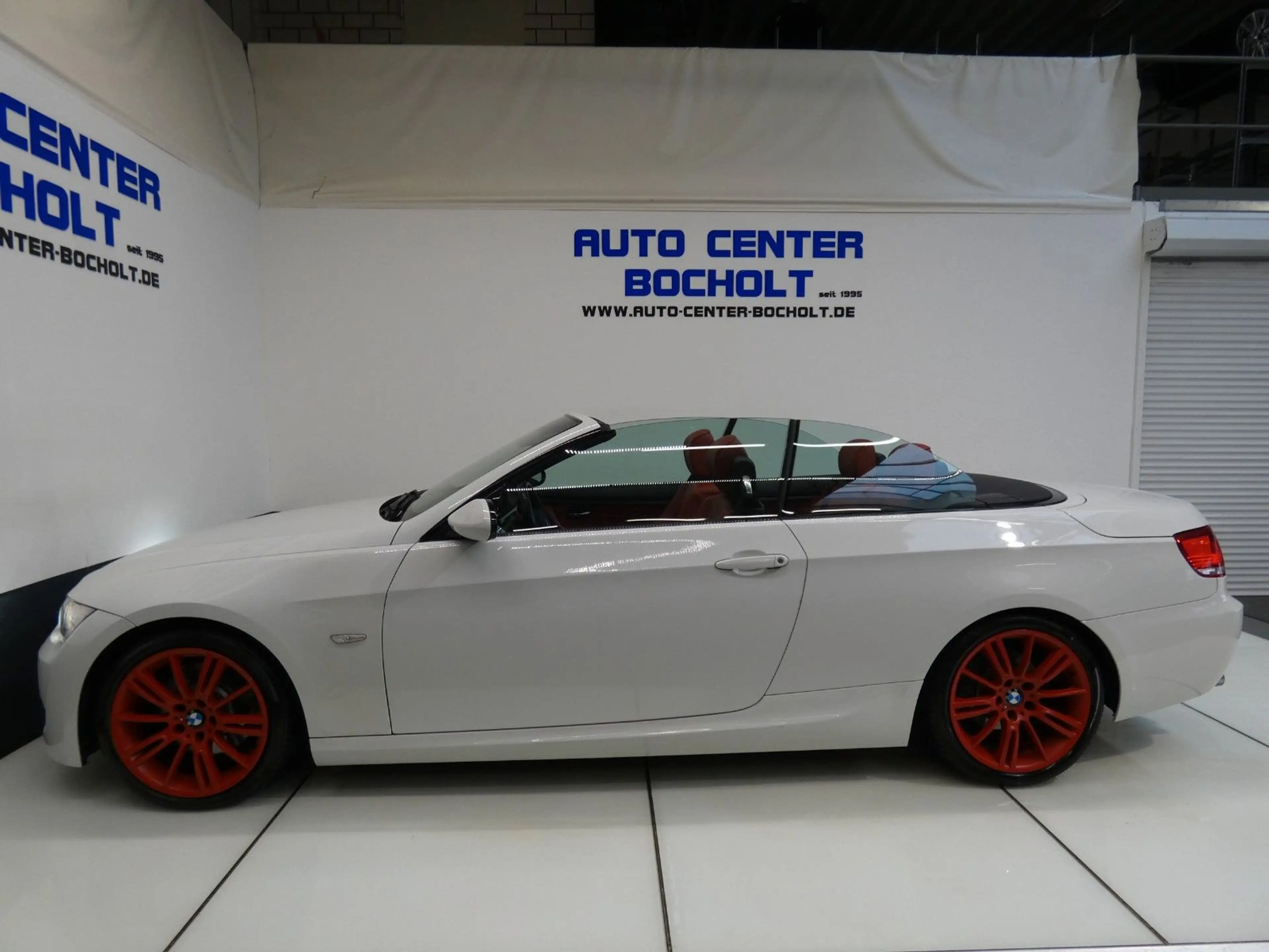 BMW 325 i*Aut*M Sportpaket*NaviProf*Xenon*HiFi*PDC — photo 13