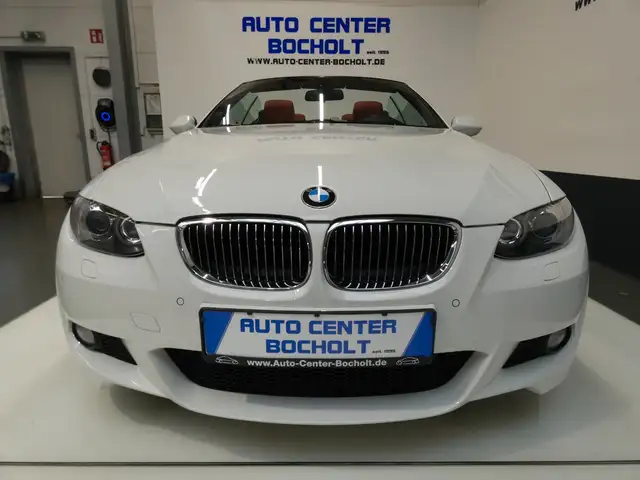 BMW 325 i*Aut*M Sportpaket*NaviProf*Xenon*HiFi*PDC