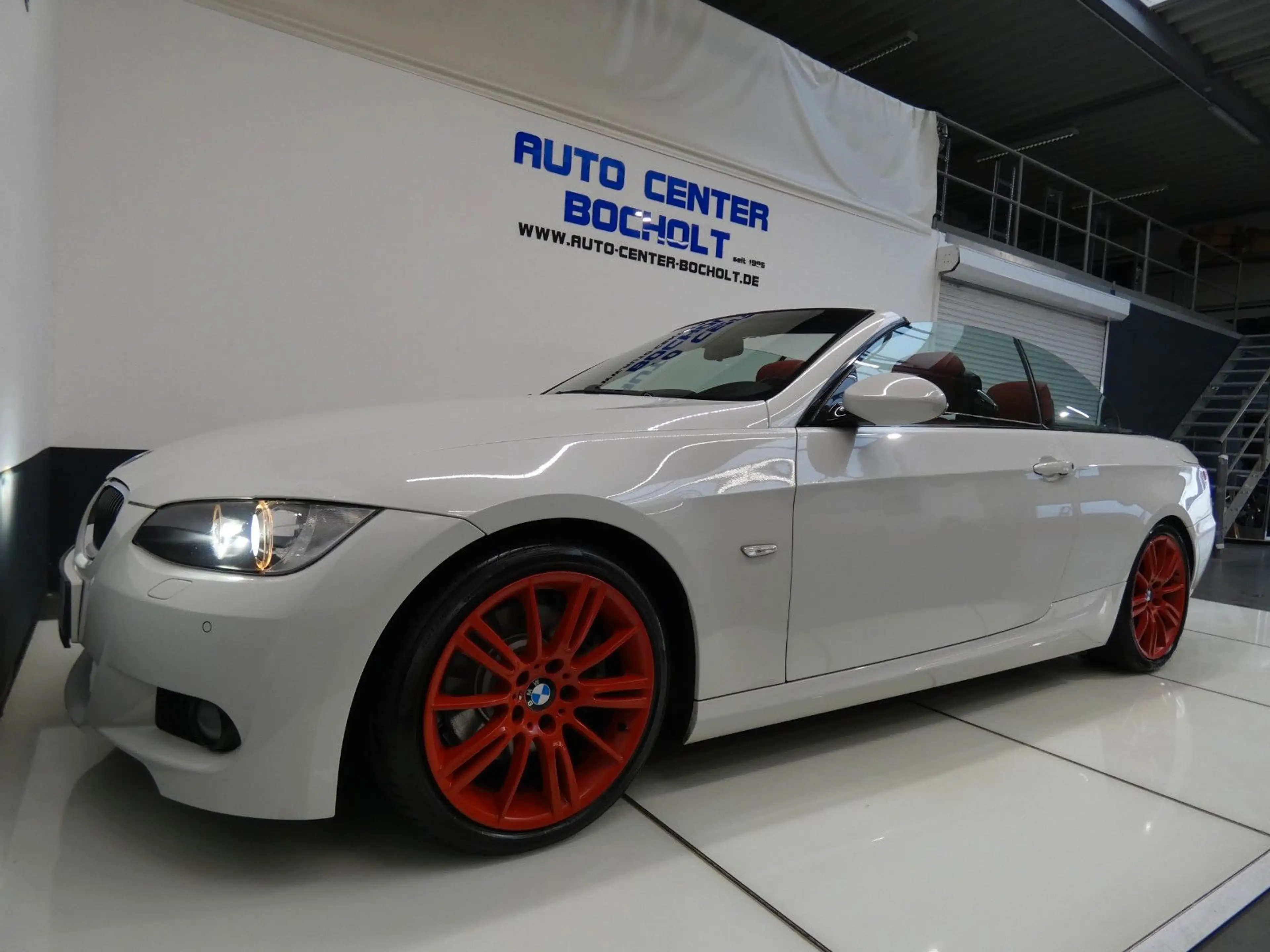 BMW 325 i*Aut*M Sportpaket*NaviProf*Xenon*HiFi*PDC — photo 11