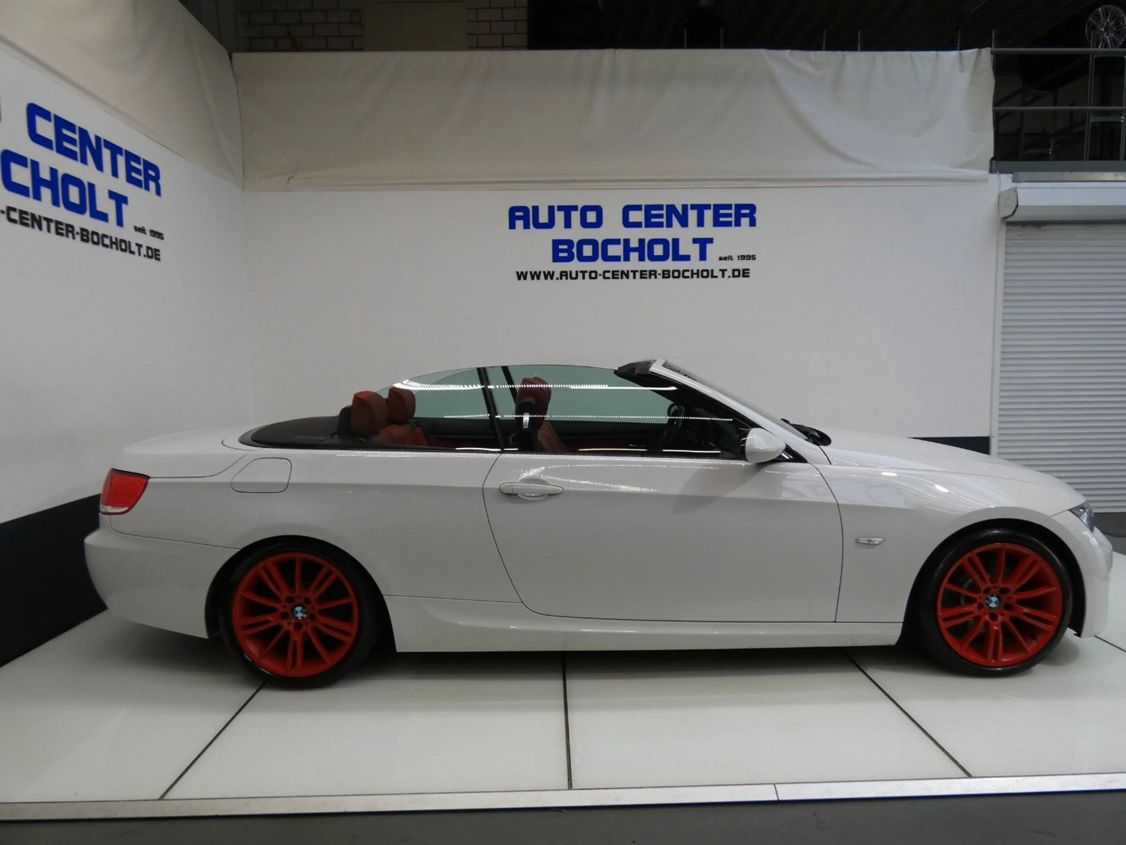 BMW 325 i*Aut*M Sportpaket*NaviProf*Xenon*HiFi*PDC — photo 6