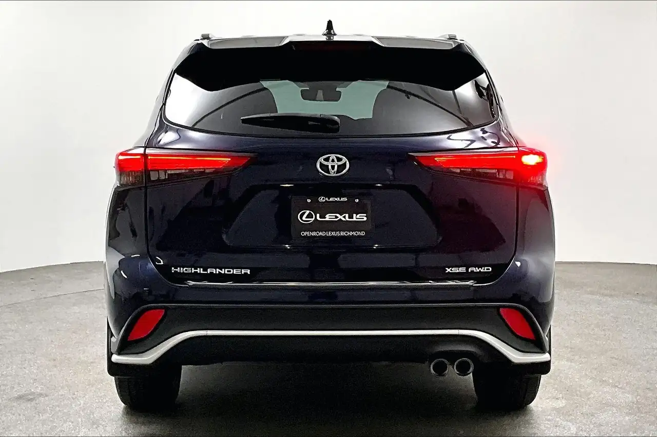 Toyota Highlander снимка Toyota Highlander