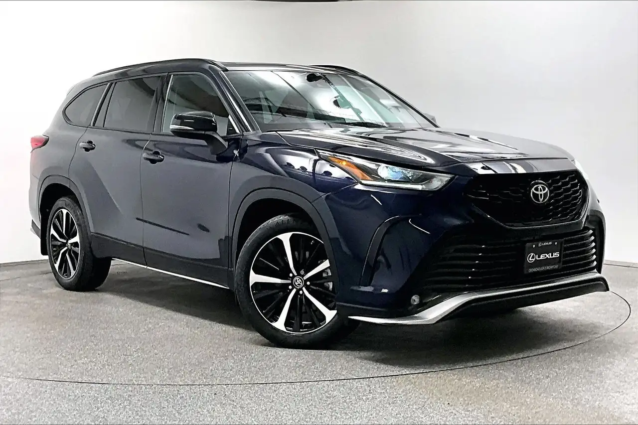 Toyota Highlander снимка Toyota Highlander