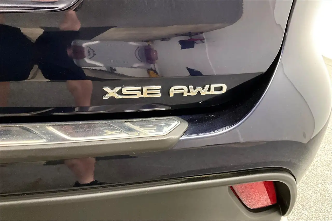 Toyota Highlander снимка Toyota Highlander