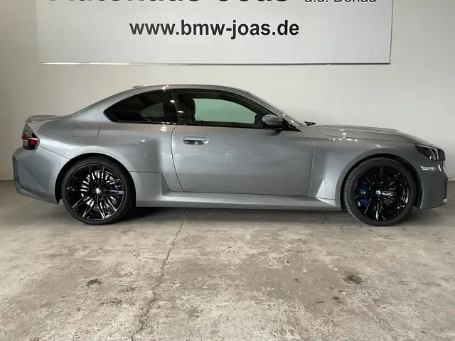 BMW M2 view 10